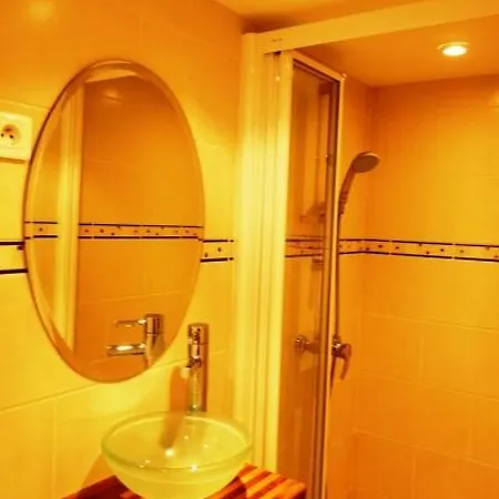 Luxury Three Bed In Just A Couple Of Minutes Walk To The Palais And Beaches 669 * Cannes