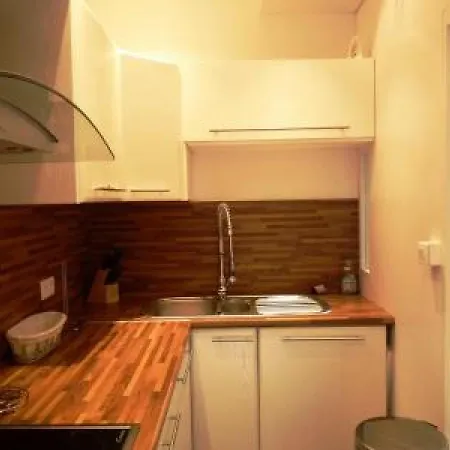 Luxury Three Bed In Just A Couple Of Minutes Walk To The Palais And Beaches 669 Apartment *